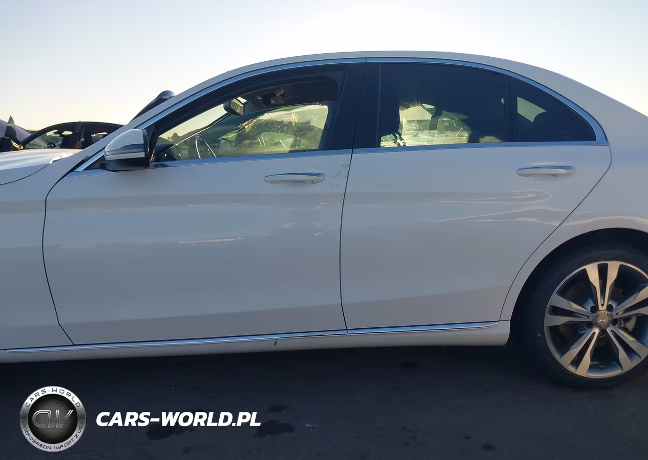2016 Mercedes-Benz C 300 4Matic VIN:55SWF4KB3GU108024 - 14