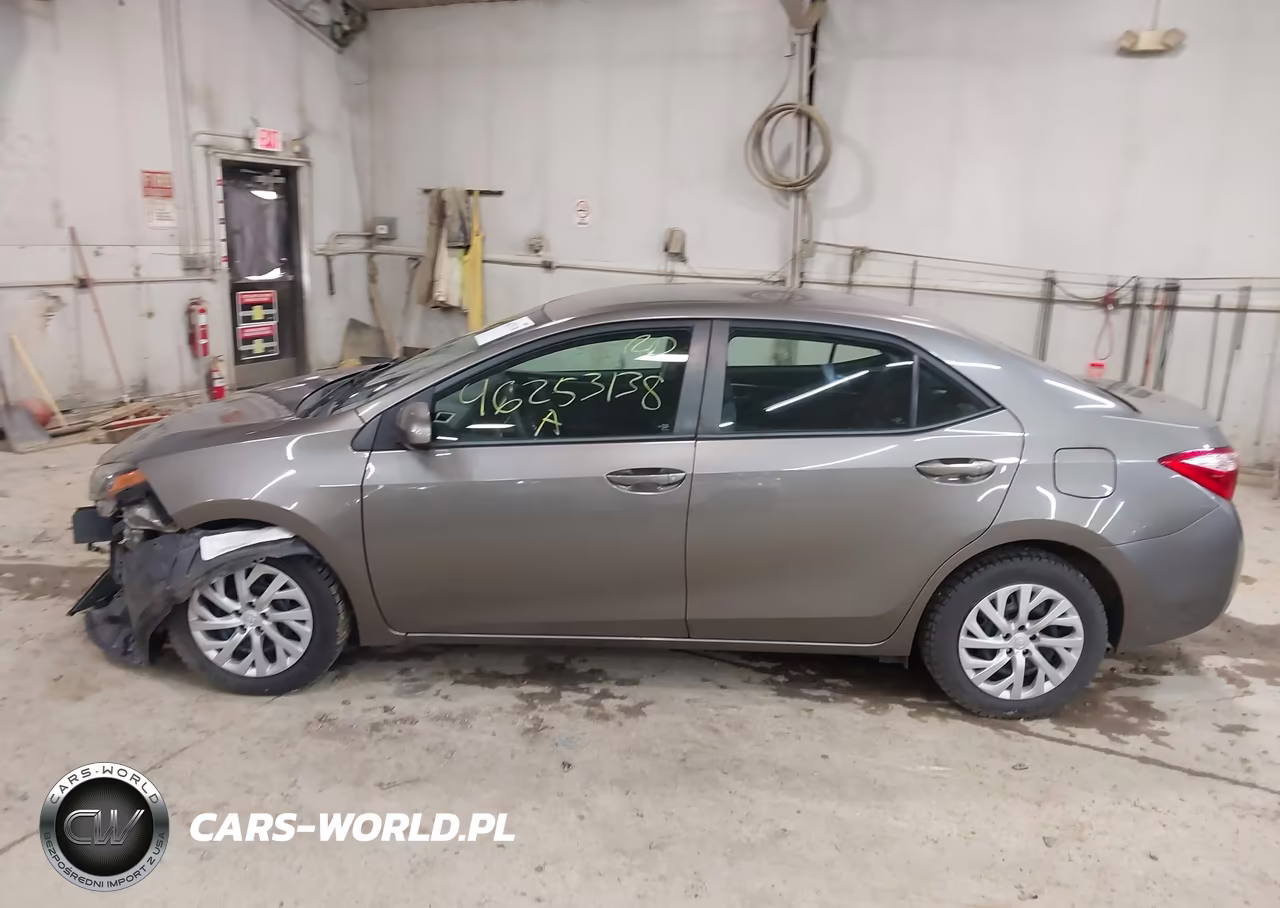 2017 Toyota Corolla Le VIN:2T1BURHE2HC953540 - 14