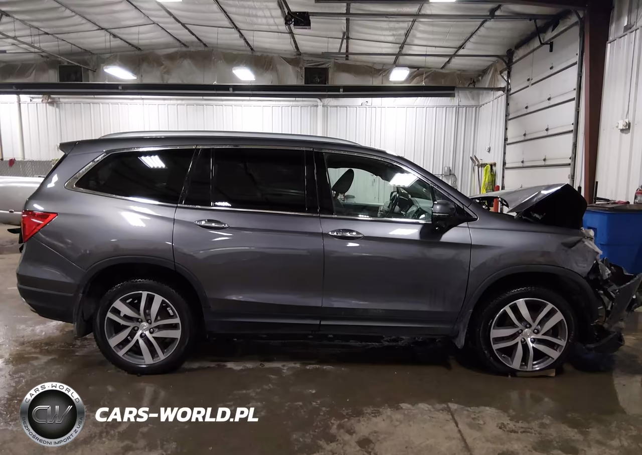 2017 Honda Pilot Touring VIN:5FNYF6H93HB075862 - 14