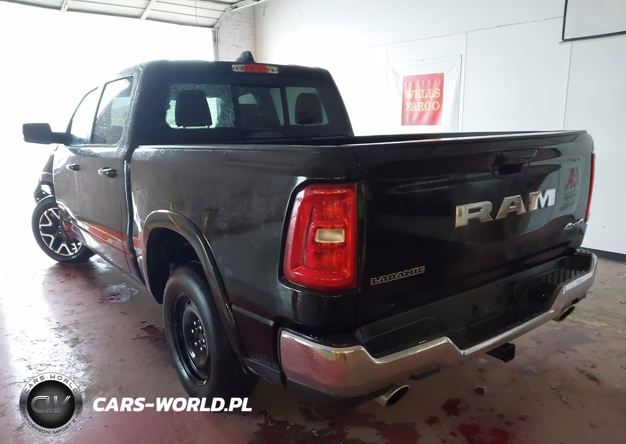 2026 Ram 1500 Laramie 4X4 5'7 Box VIN:3C6SRFJP3T4170441 - 3
