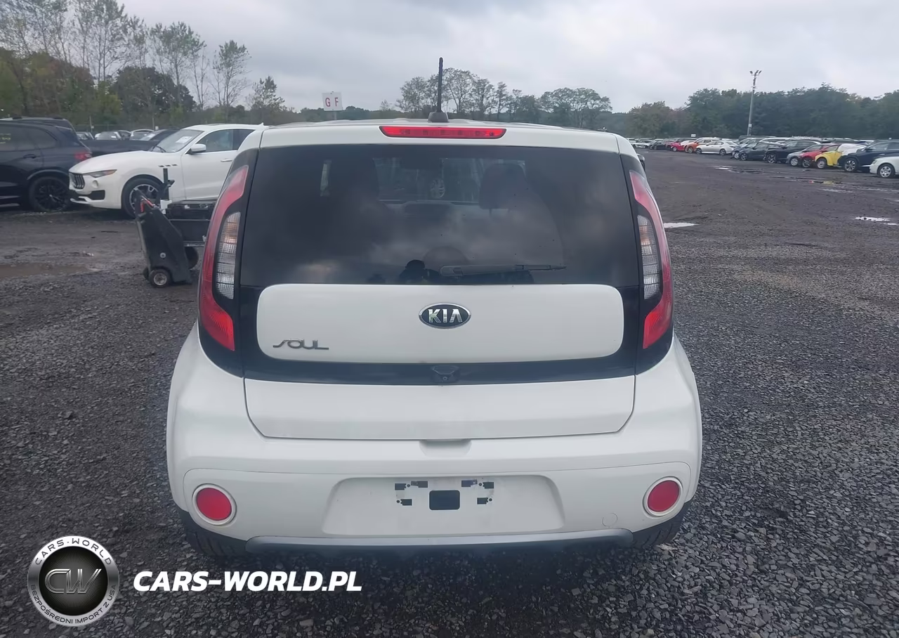 2017 Kia Soul + VIN:KNDJP3A51H7418775 - 16