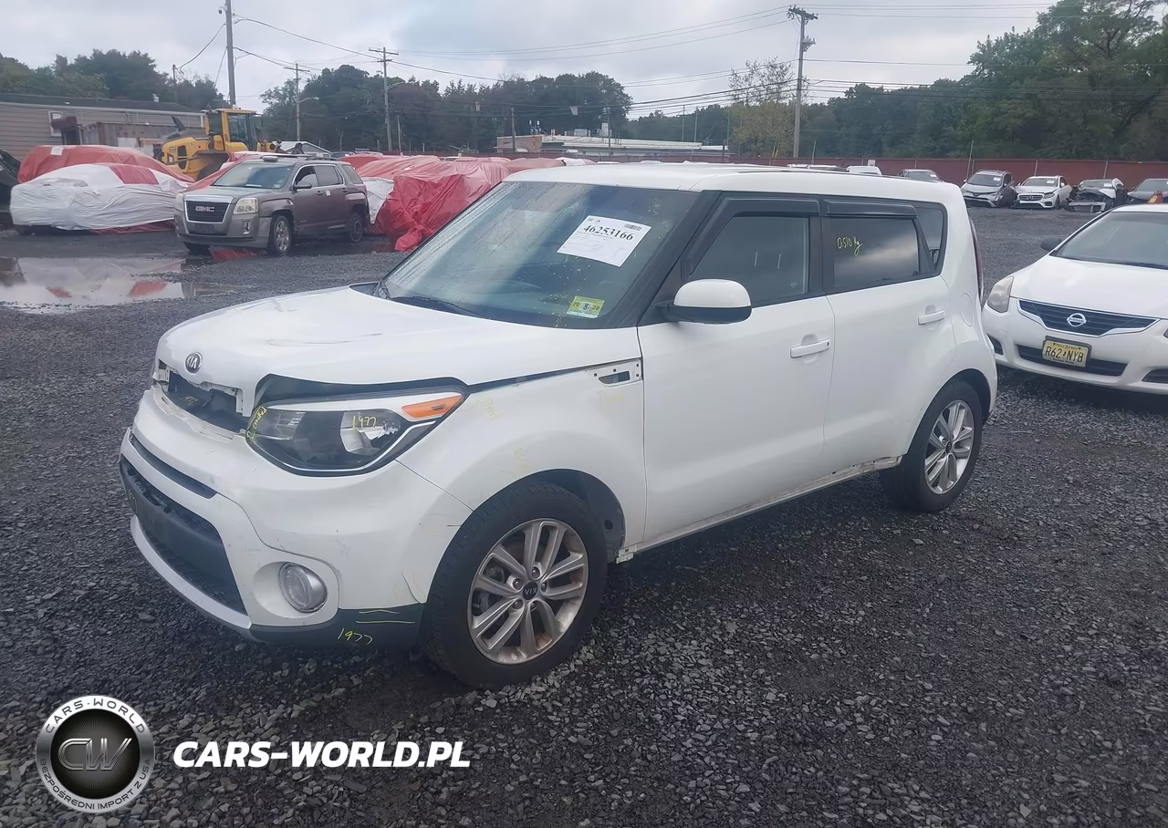 2017 Kia Soul + VIN:KNDJP3A51H7418775 - 17