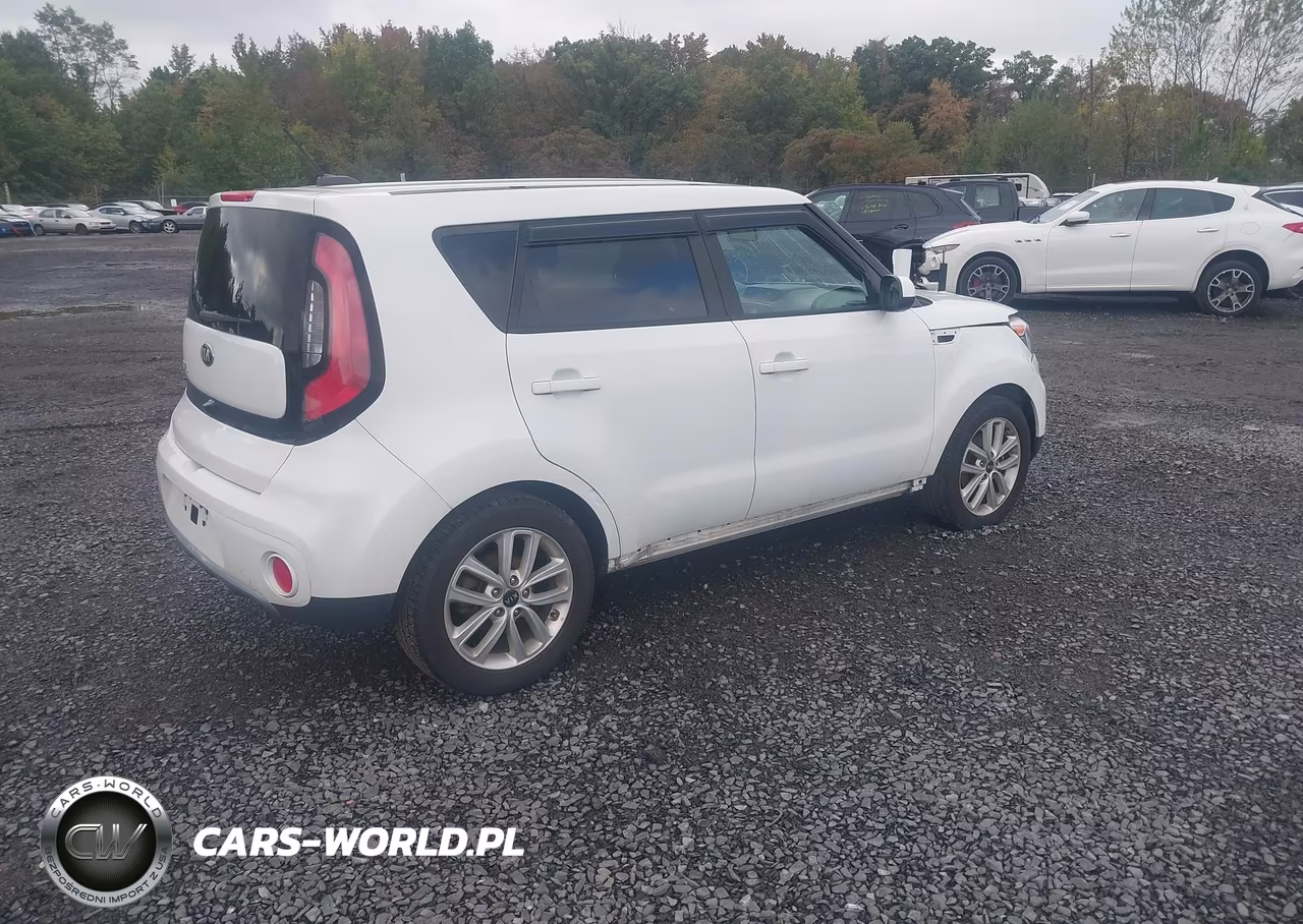 2017 Kia Soul + VIN:KNDJP3A51H7418775 - 4