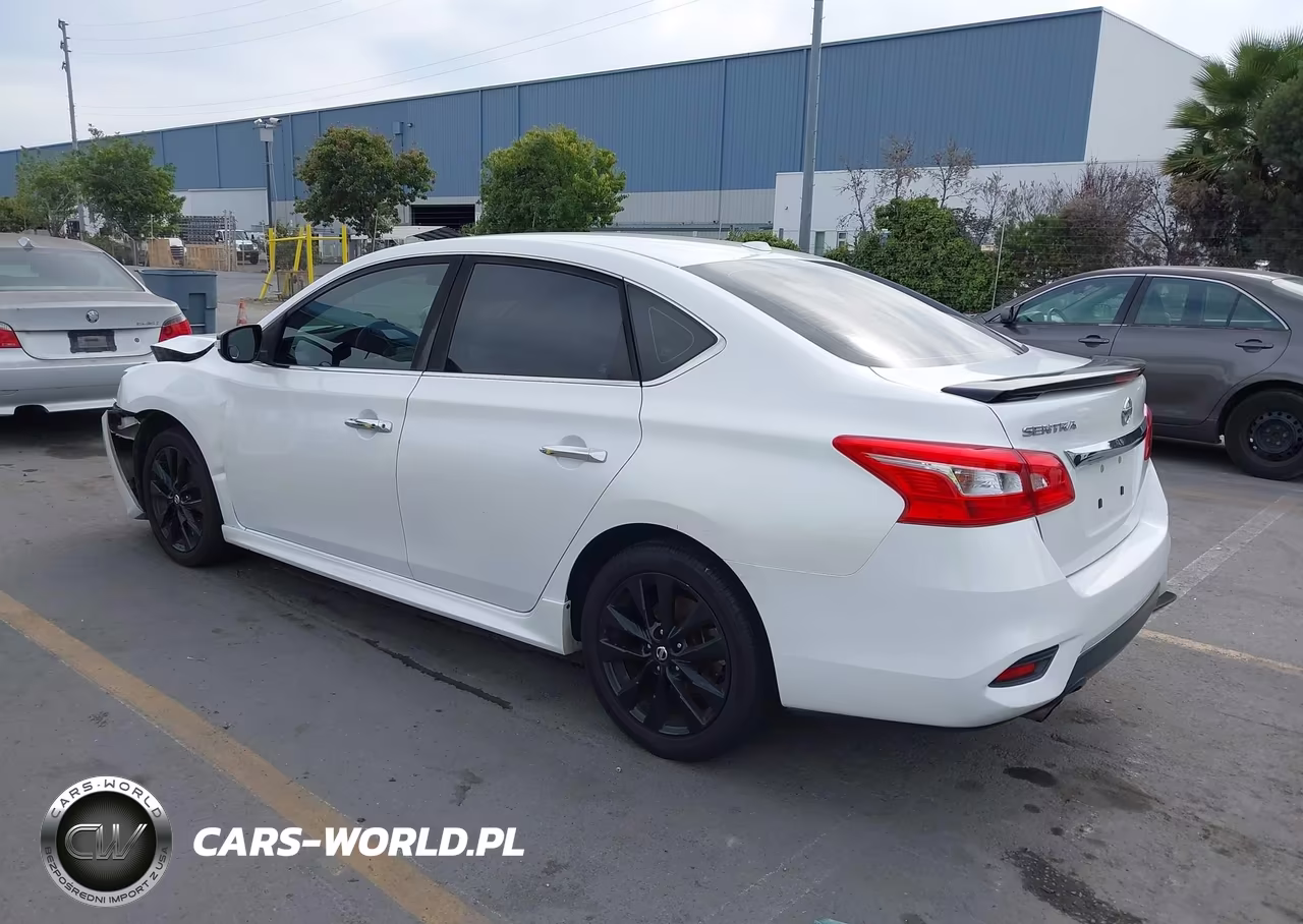 2017 Nissan Sentra Sr VIN:3N1AB7AP4HY375798 - 3
