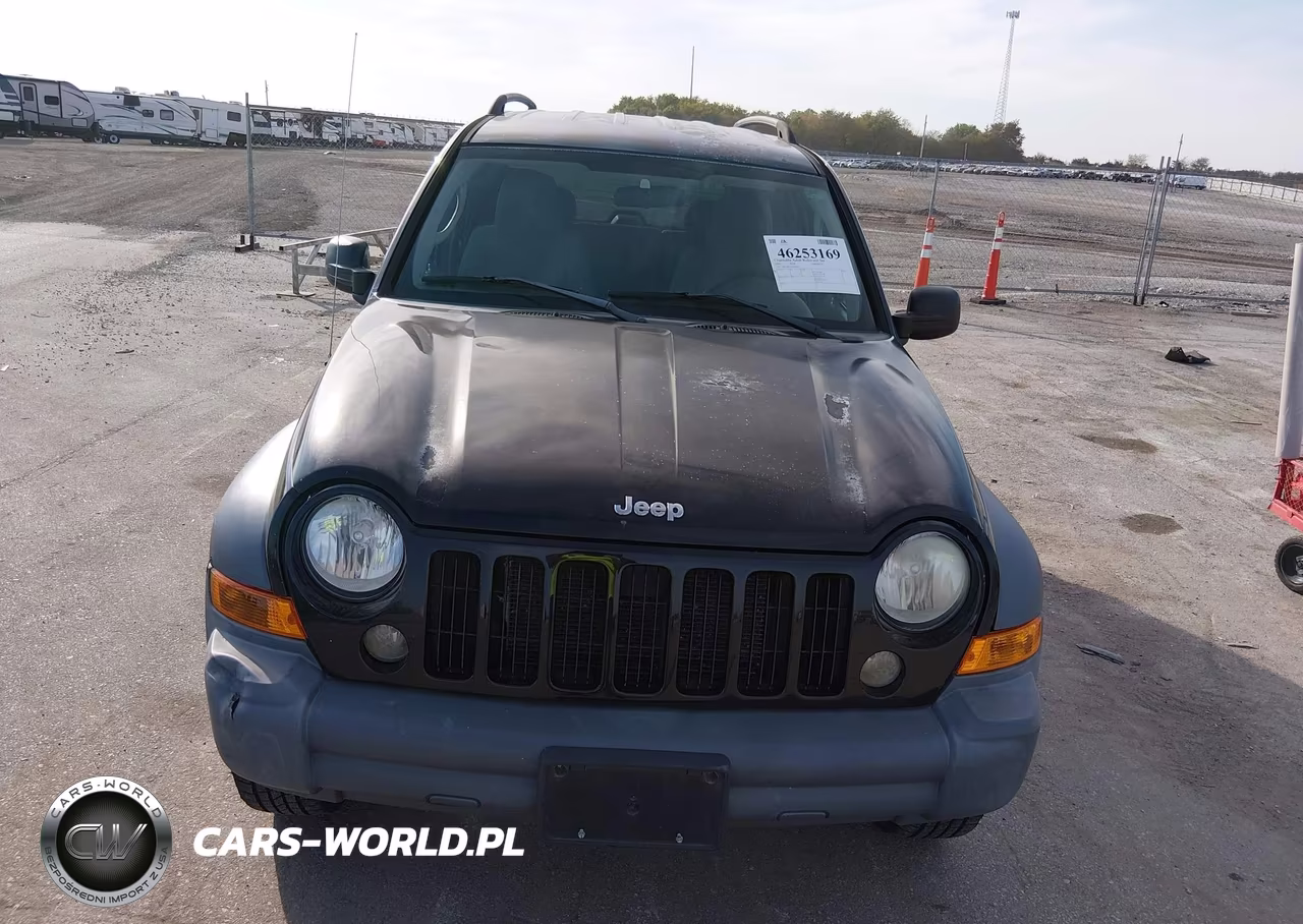 2005 Jeep Liberty Sport VIN:1J4GL48K15W509693 - 13