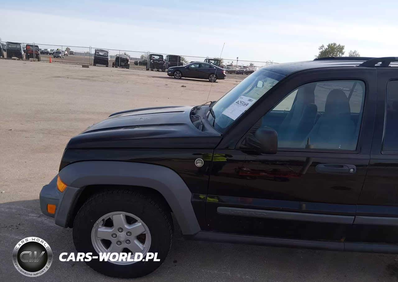 2005 Jeep Liberty Sport VIN:1J4GL48K15W509693 - 14