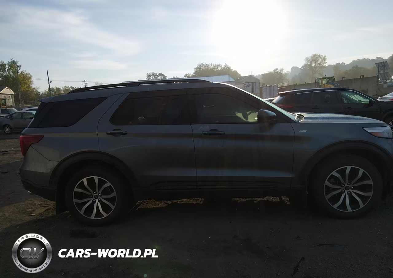 2023 Ford Explorer St-Line VIN:1FMSK8KH6PGB23609 - 13