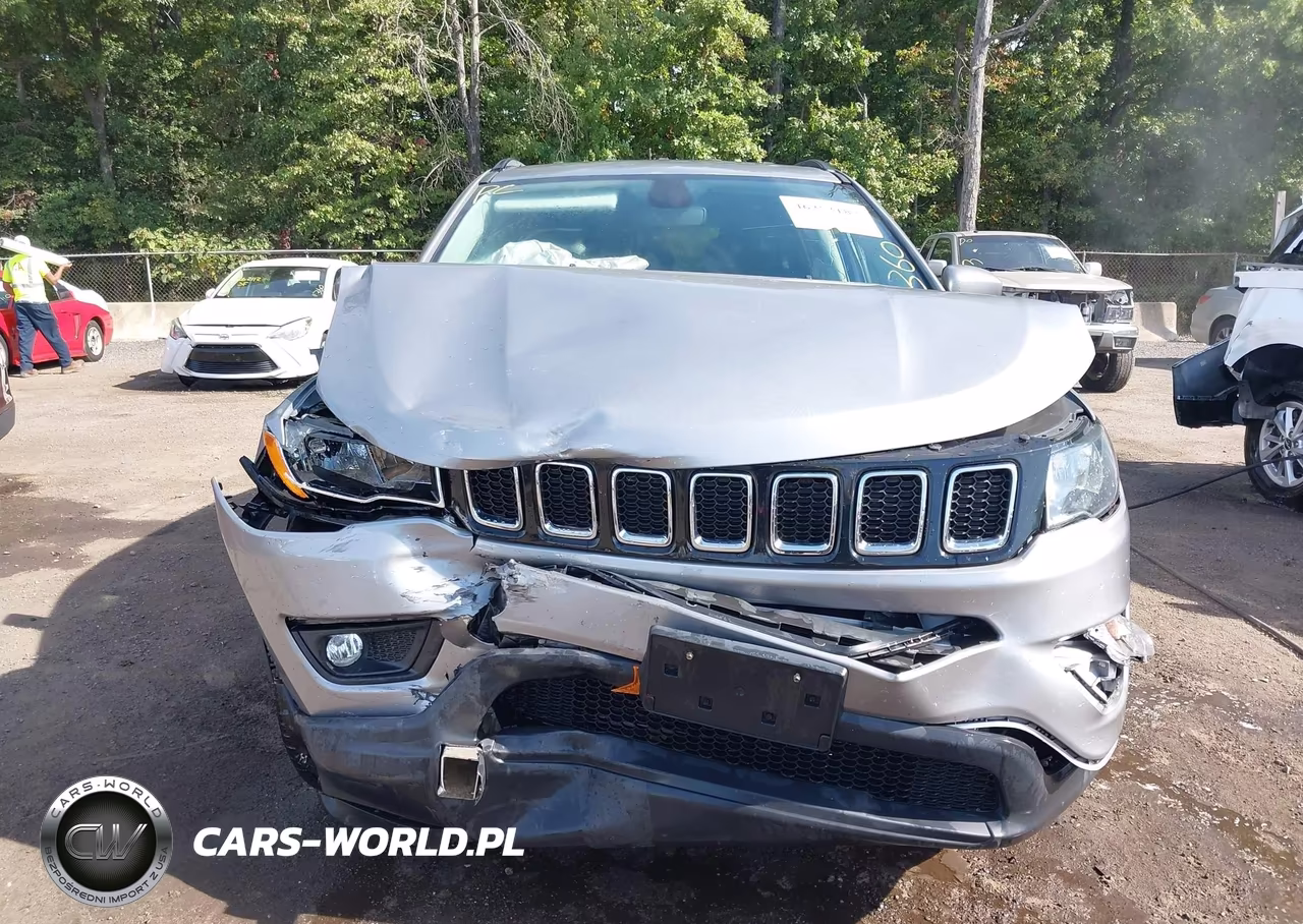 2018 Jeep Compass Latitude 4X4 VIN:3C4NJDBB3JT484274 - 11