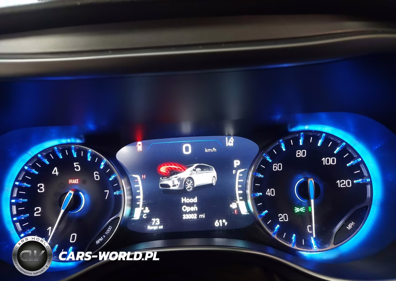 2017 Chrysler Pacifica Touring-L Plus VIN:2C4RC1EGXHR803460 - 7