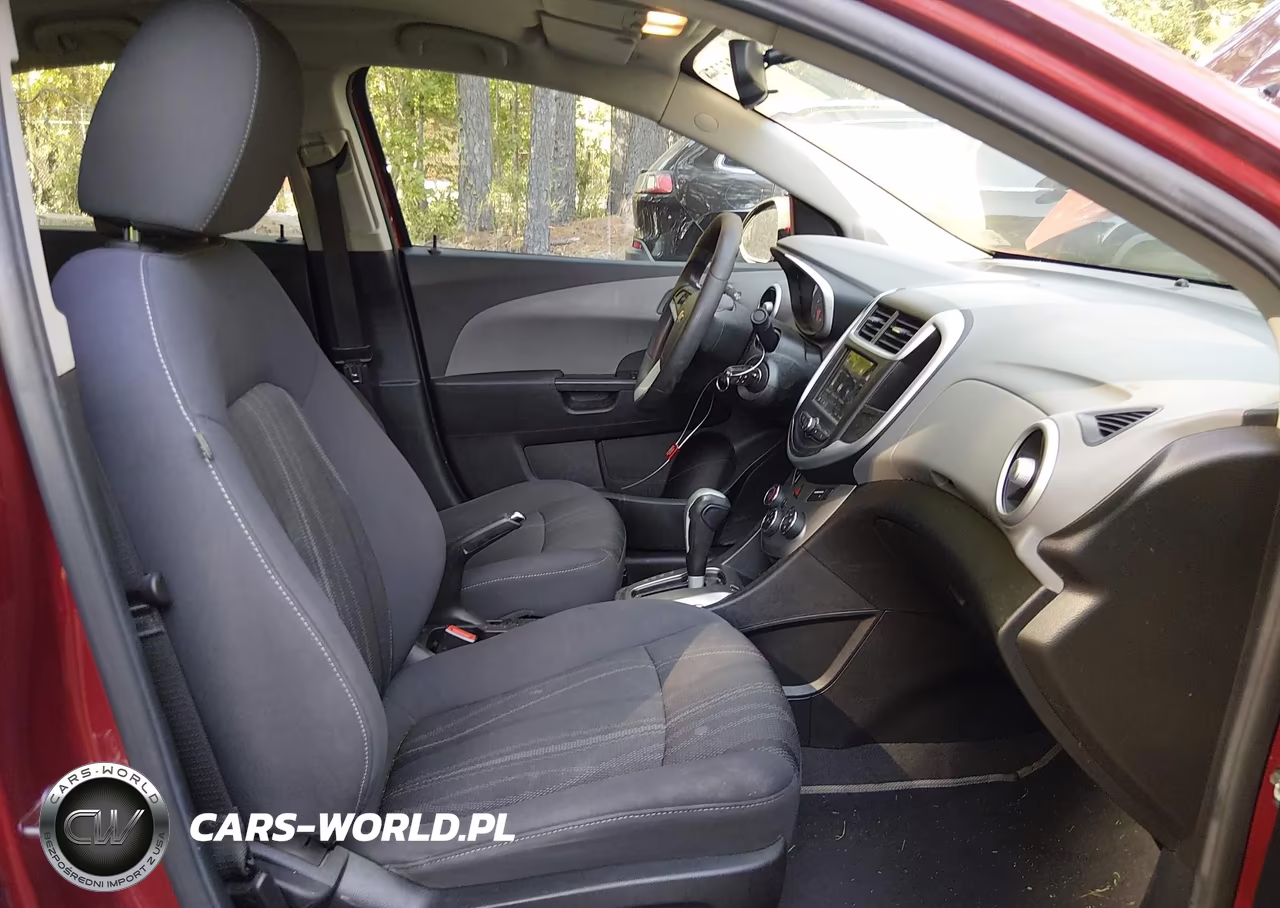 2018 Chevrolet Sonic Lt Auto VIN:1G1JD5SH4J4139365 - 5