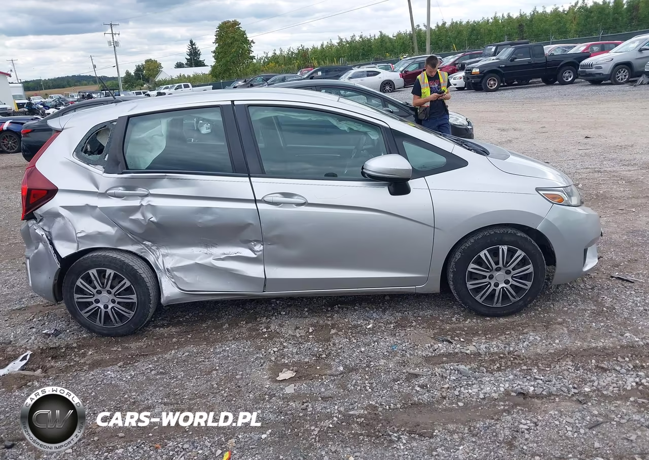 2015 Honda Fit Lx VIN:3HGGK5H58FM755202 - 13