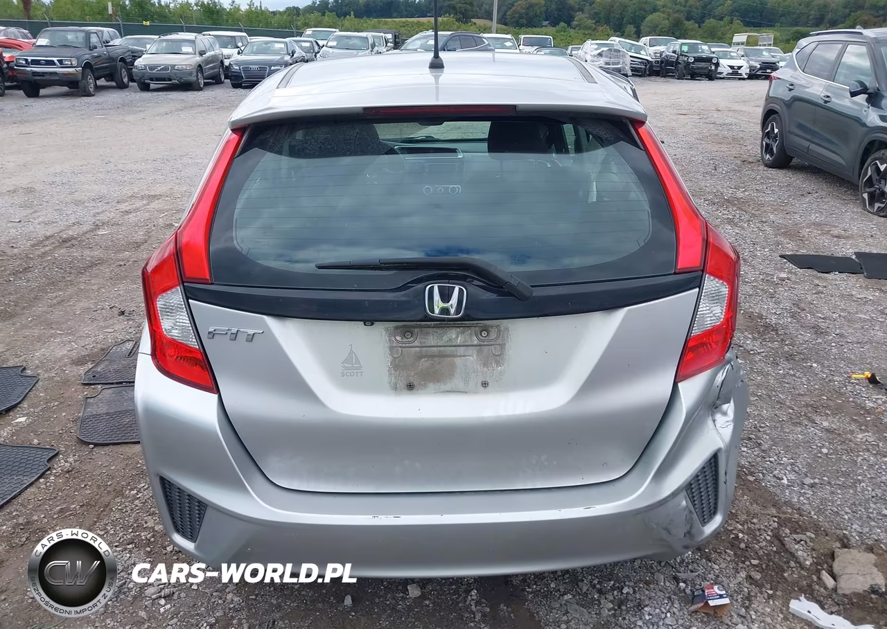2015 Honda Fit Lx VIN:3HGGK5H58FM755202 - 16