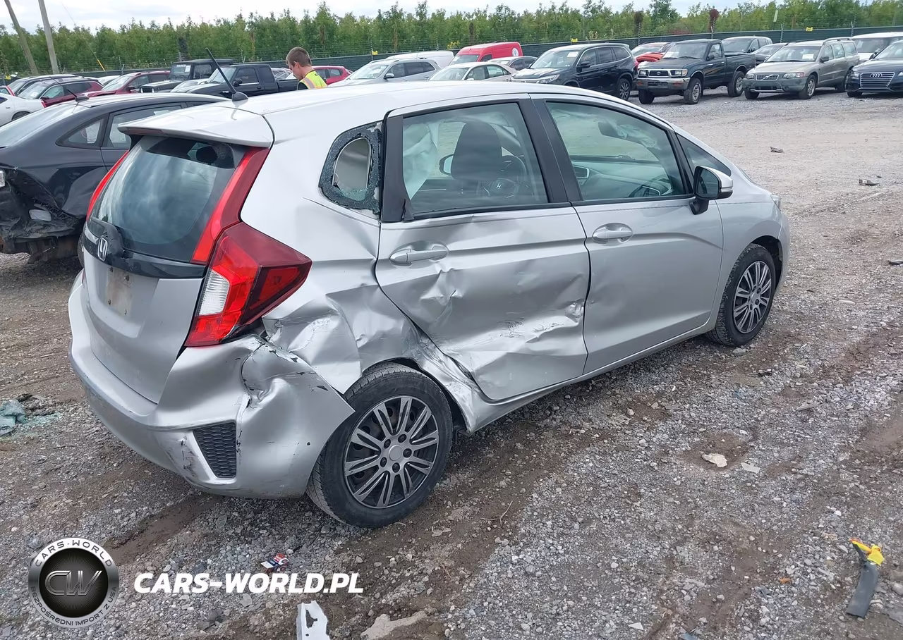 2015 Honda Fit Lx VIN:3HGGK5H58FM755202 - 4