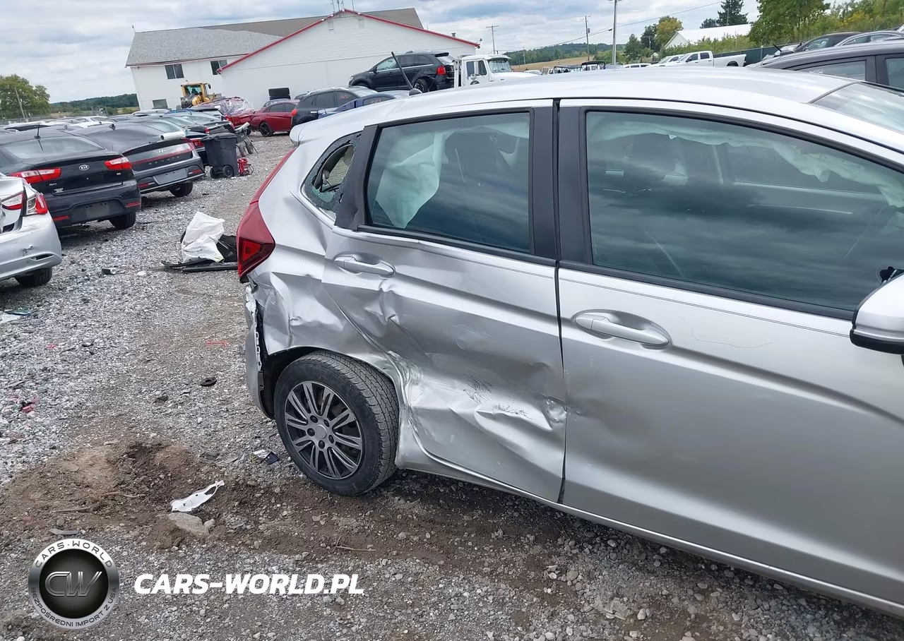 2015 Honda Fit Lx VIN:3HGGK5H58FM755202 - 6