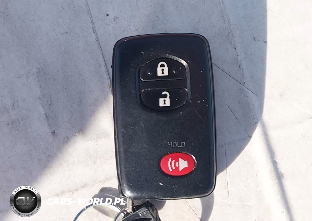 2013 Toyota Prius Five VIN:JTDKN3DU5D5615810 - 11