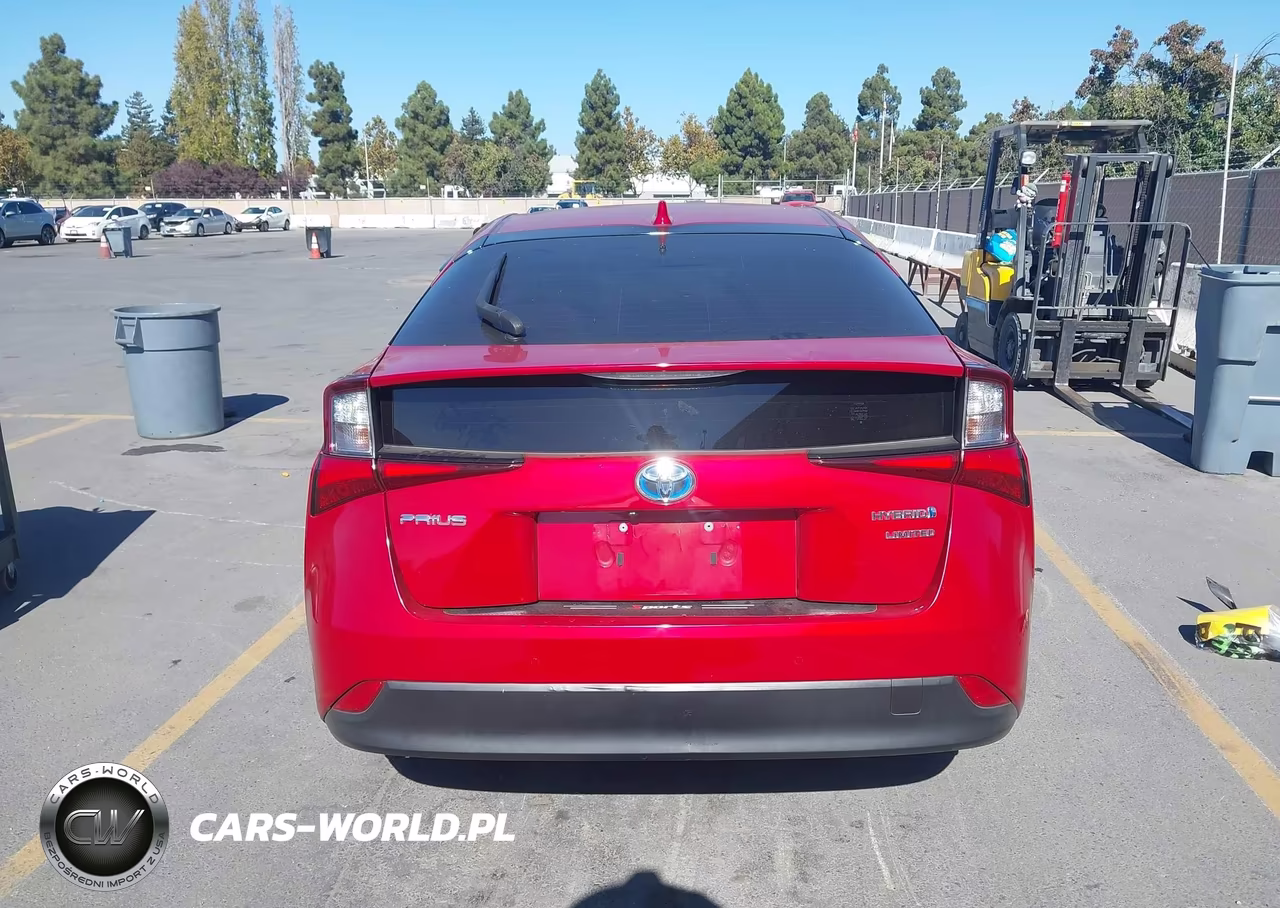 2020 Toyota Prius Limited VIN:JTDKARFU1L3104388 - 17