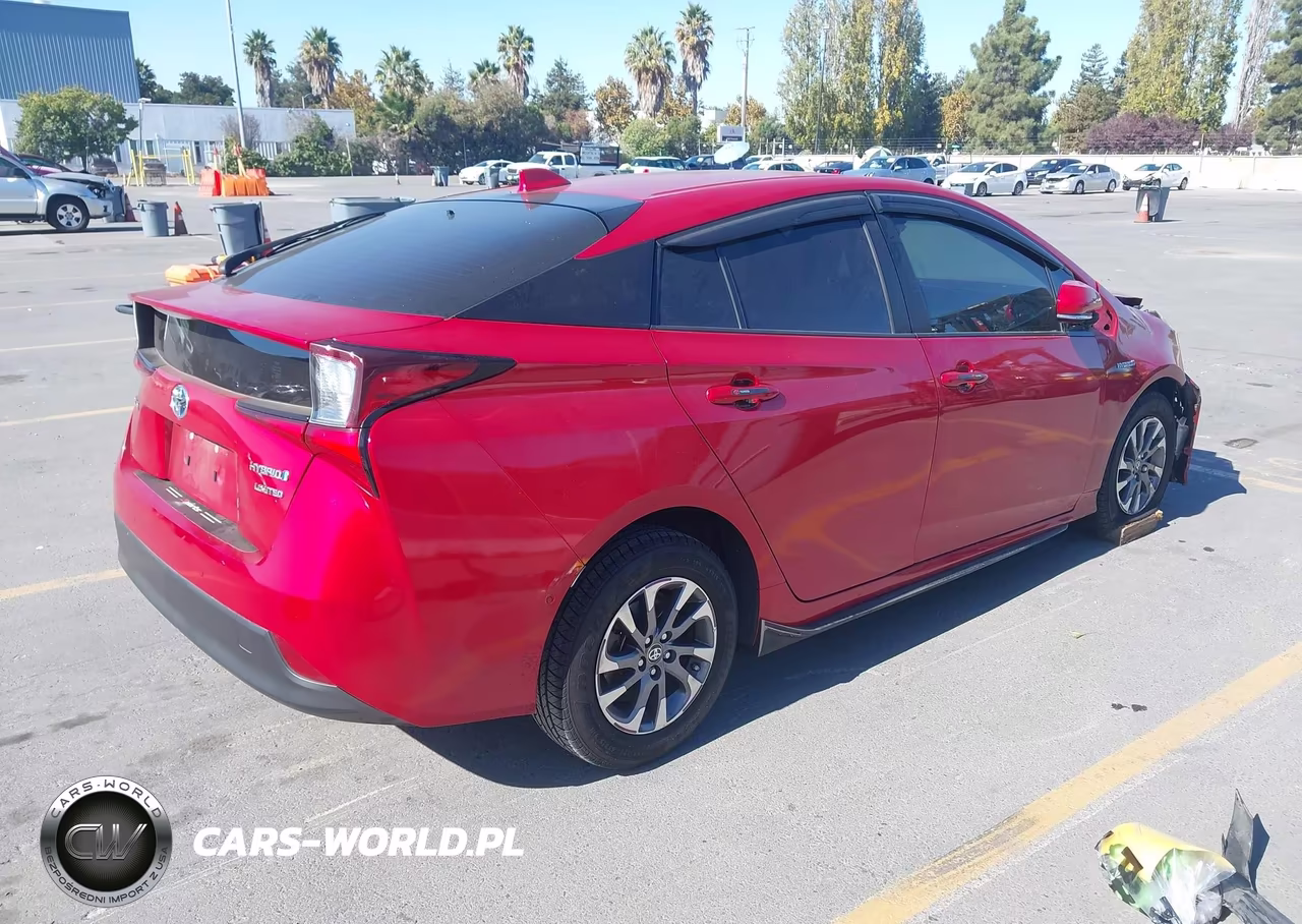 2020 Toyota Prius Limited VIN:JTDKARFU1L3104388 - 4