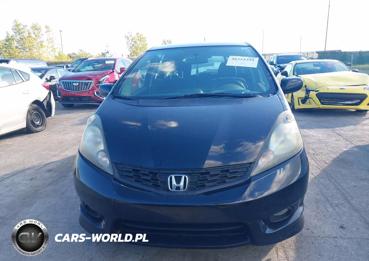 2012 Honda Fit Sport VIN:JHMGE8H53CC036880 - 12