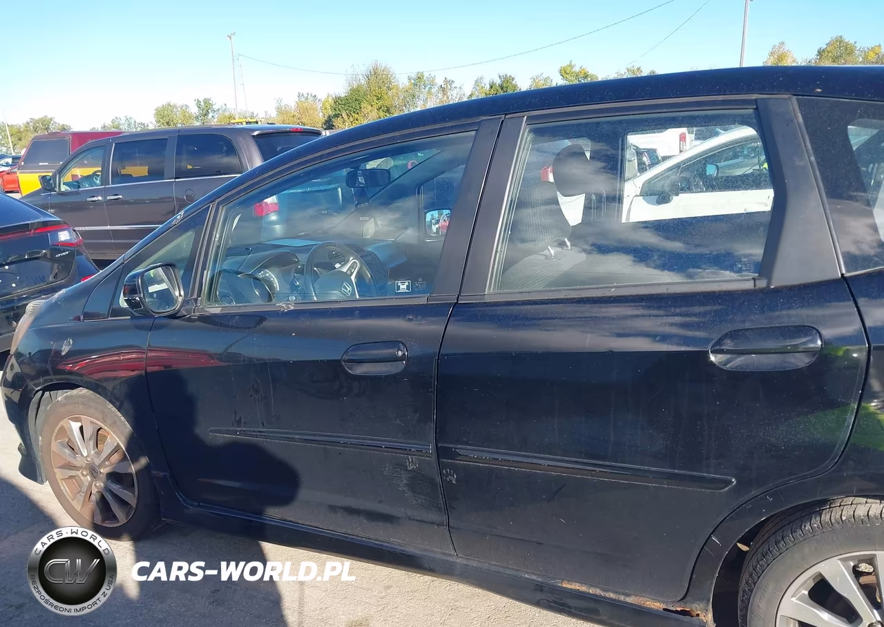 2012 Honda Fit Sport VIN:JHMGE8H53CC036880 - 14