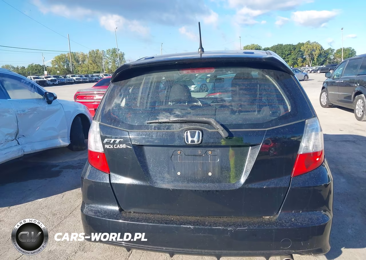 2012 Honda Fit Sport VIN:JHMGE8H53CC036880 - 16