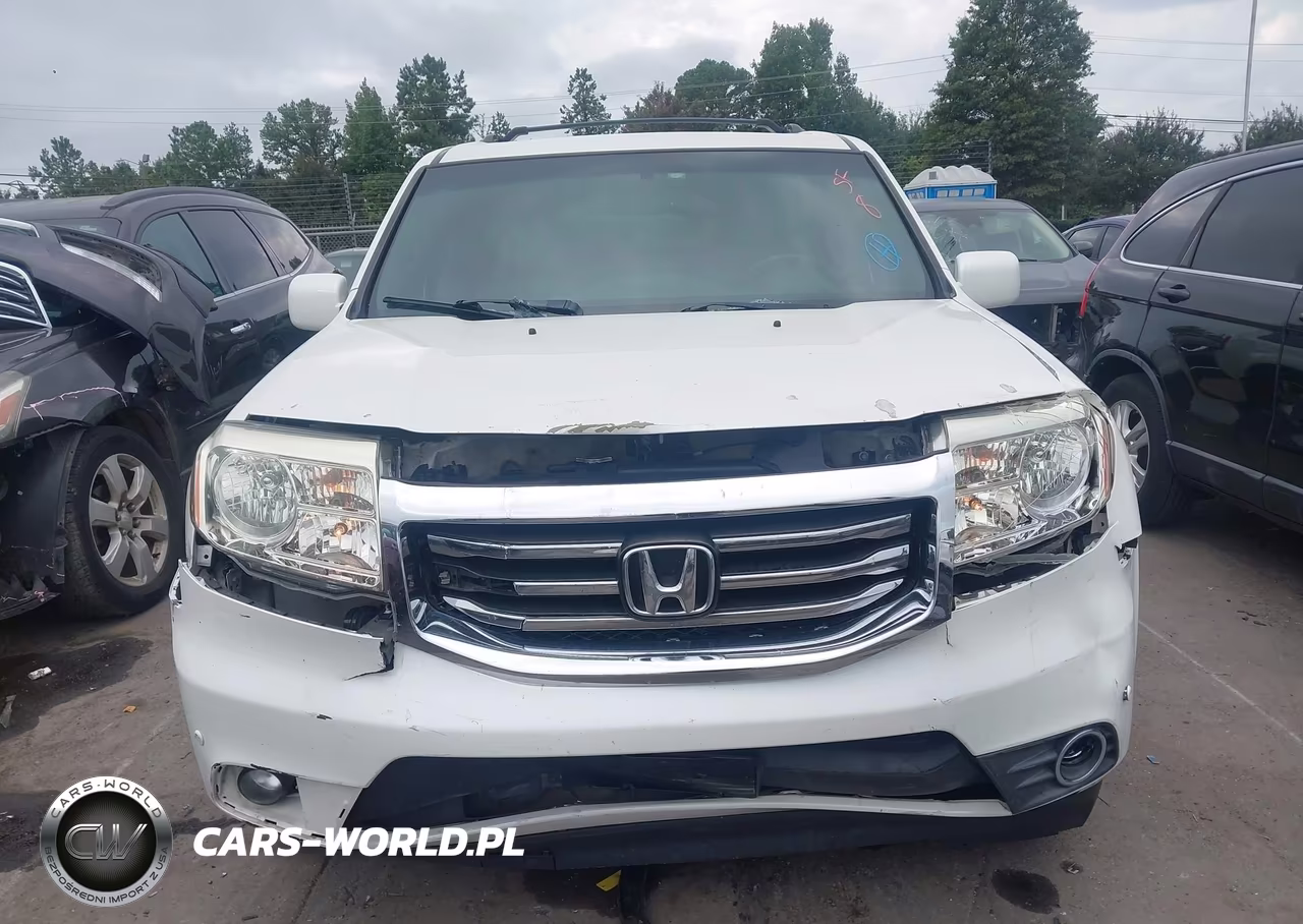 2015 Honda Pilot Touring VIN:5FNYF3H99FB002295 - 12