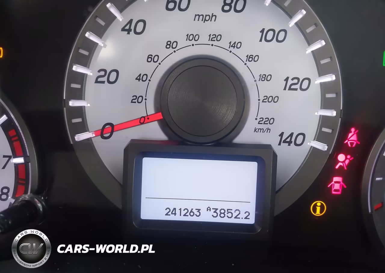 2015 Honda Pilot Touring VIN:5FNYF3H99FB002295 - 15