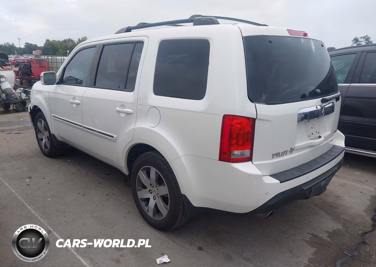 2015 Honda Pilot Touring VIN:5FNYF3H99FB002295 - 3
