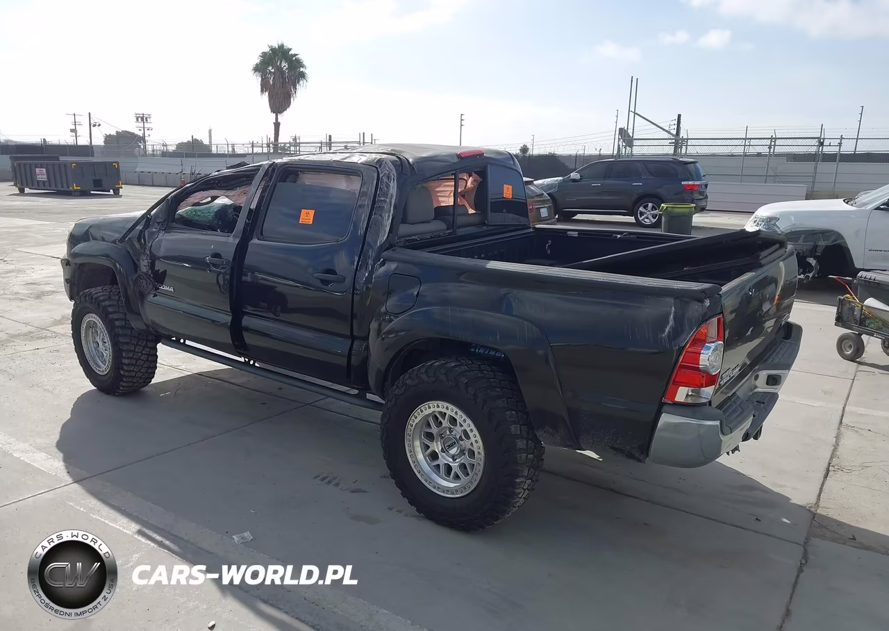 2013 Toyota Tacoma Base V6 VIN:5TFLU4EN0DX065537 - 3