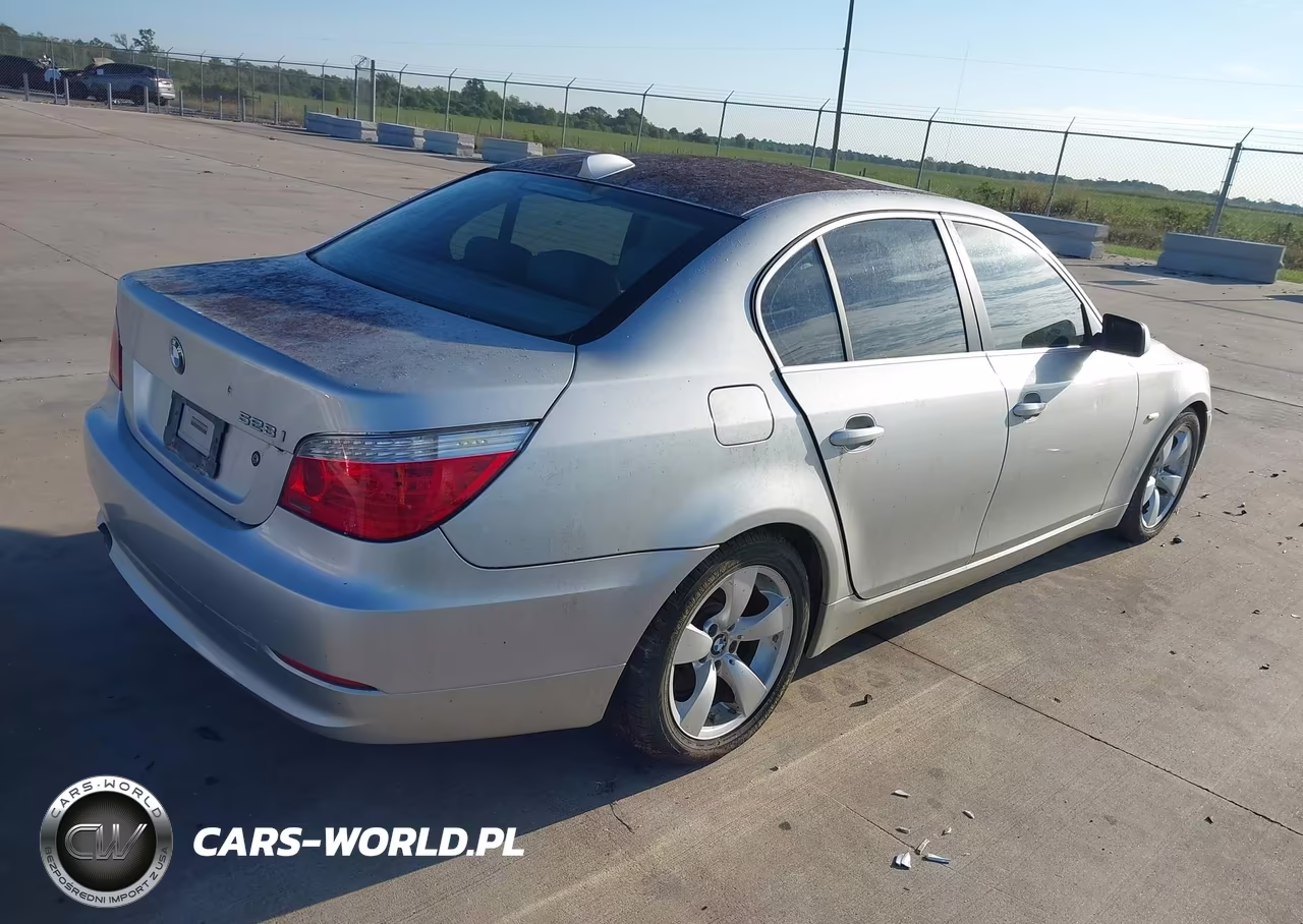 2008 BMW 528I VIN:WBANU53518CT02919 - 4