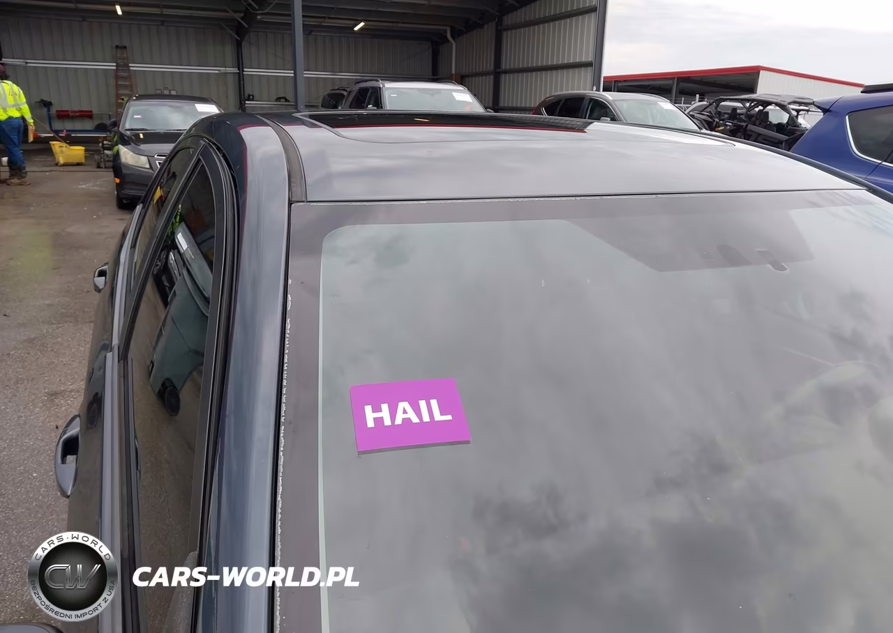 2015 Toyota Corolla S Plus VIN:5YFBURHE0FP352205 - 17