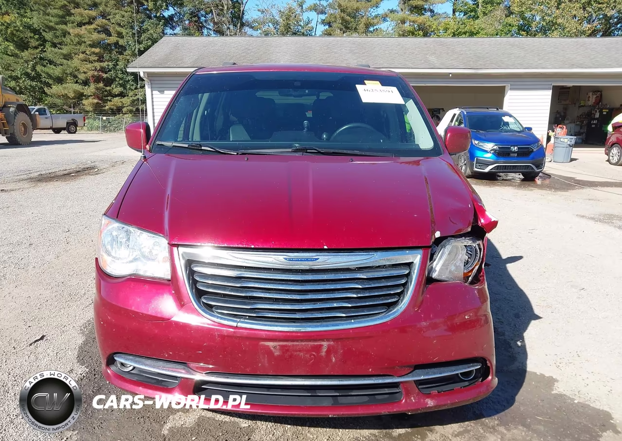 2013 Chrysler Town & Country Touring VIN:2C4RC1BG8DR747582 - 12