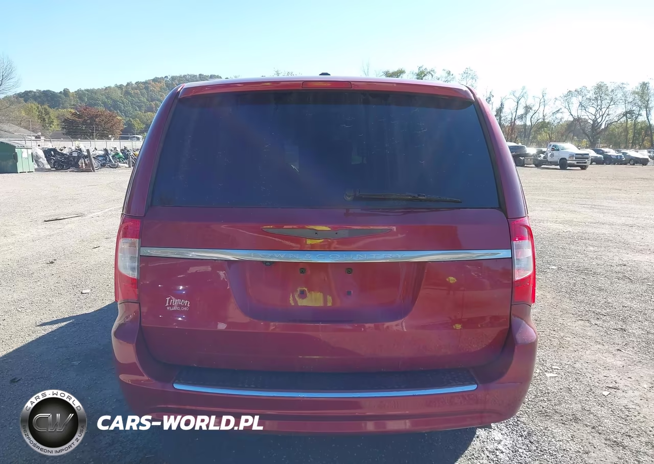 2013 Chrysler Town & Country Touring VIN:2C4RC1BG8DR747582 - 16