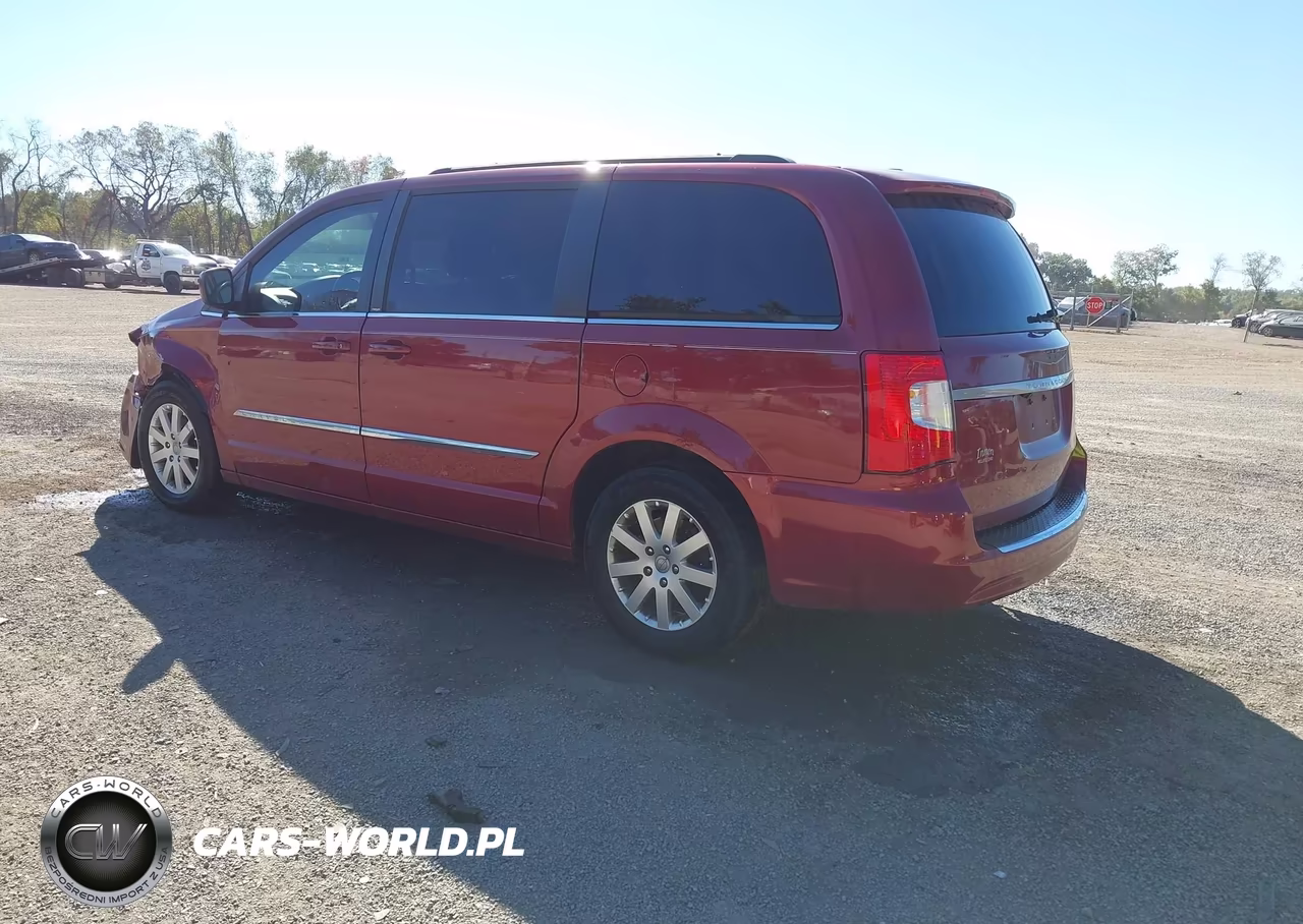 2013 Chrysler Town & Country Touring VIN:2C4RC1BG8DR747582 - 3