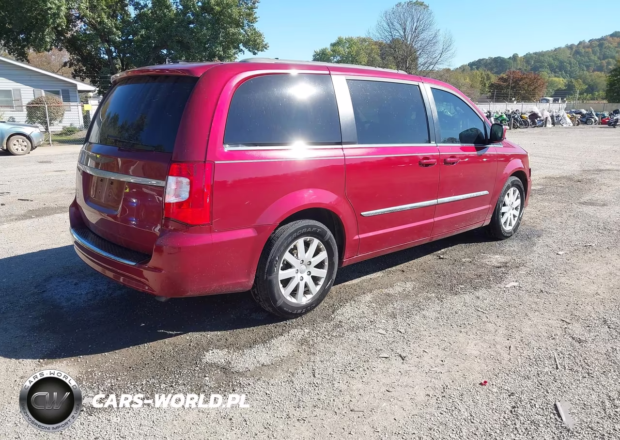 2013 Chrysler Town & Country Touring VIN:2C4RC1BG8DR747582 - 4