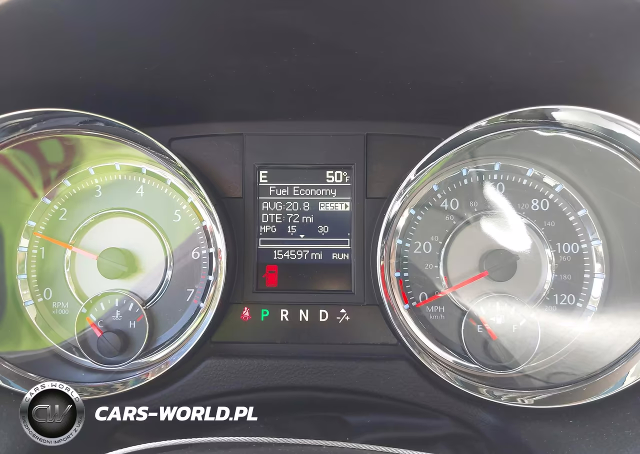 2013 Chrysler Town & Country Touring VIN:2C4RC1BG8DR747582 - 7