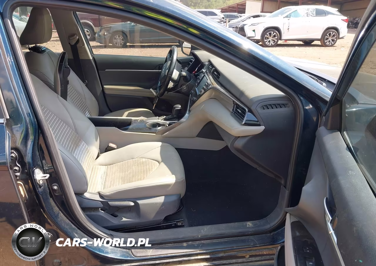 2019 Toyota Camry Se VIN:4T1B11HK9KU289484 - 5