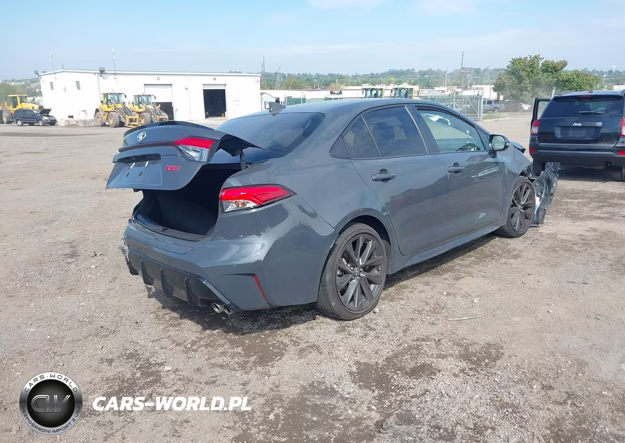 2023 Toyota Corolla Xse VIN:JTDT4MCE1P3518787 - 4