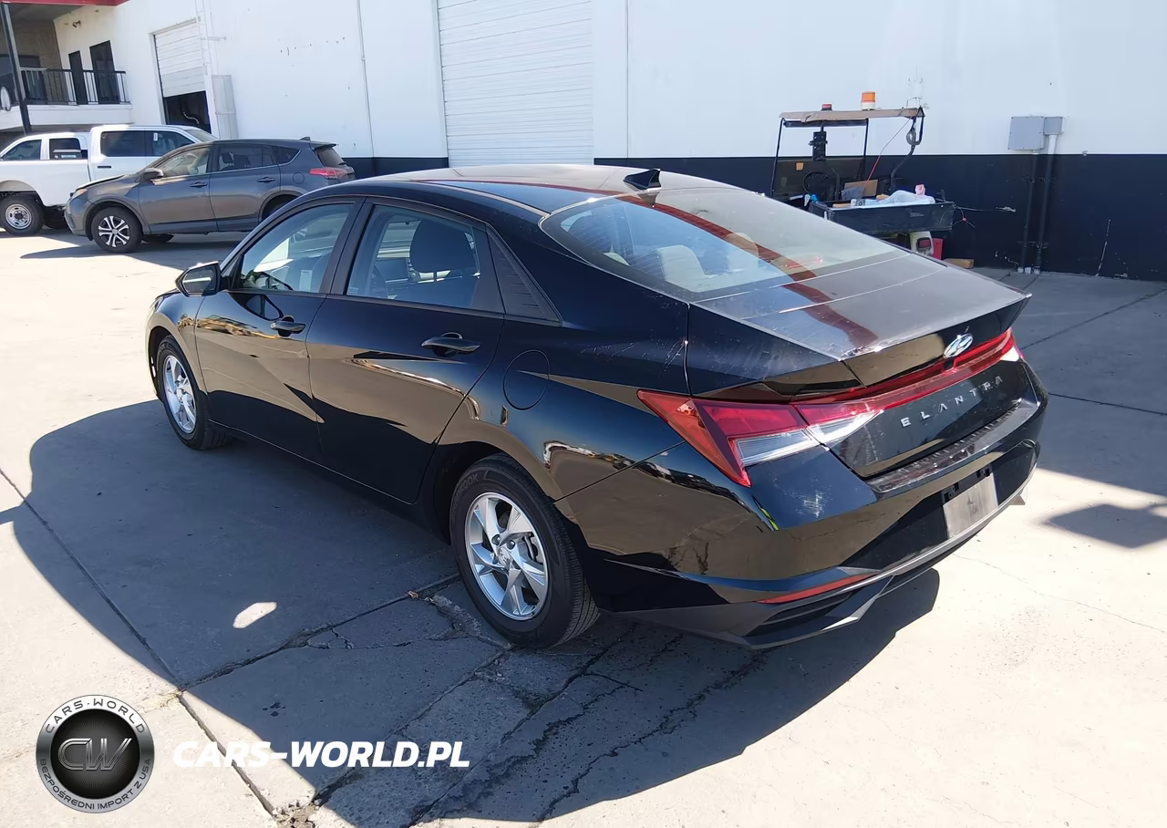 2023 Hyundai Elantra Se VIN:KMHLL4AGXPU579522 - 3