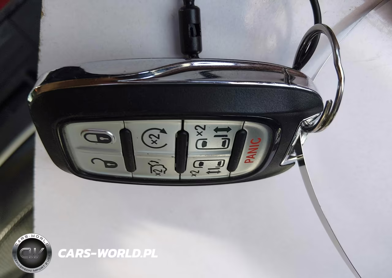 2026 Chrysler Pacifica Limited VIN:2C4RC1GG7TR193393 - 11