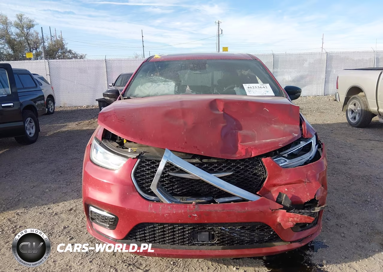 2026 Chrysler Pacifica Limited VIN:2C4RC1GG7TR193393 - 12
