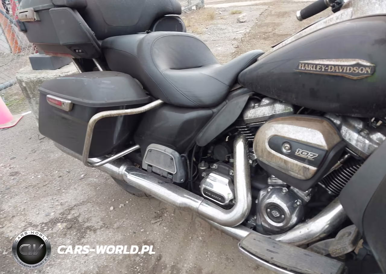 2019 Harley-Davidson Flhtcu VIN:1HD1FCC12KB619701 - 15