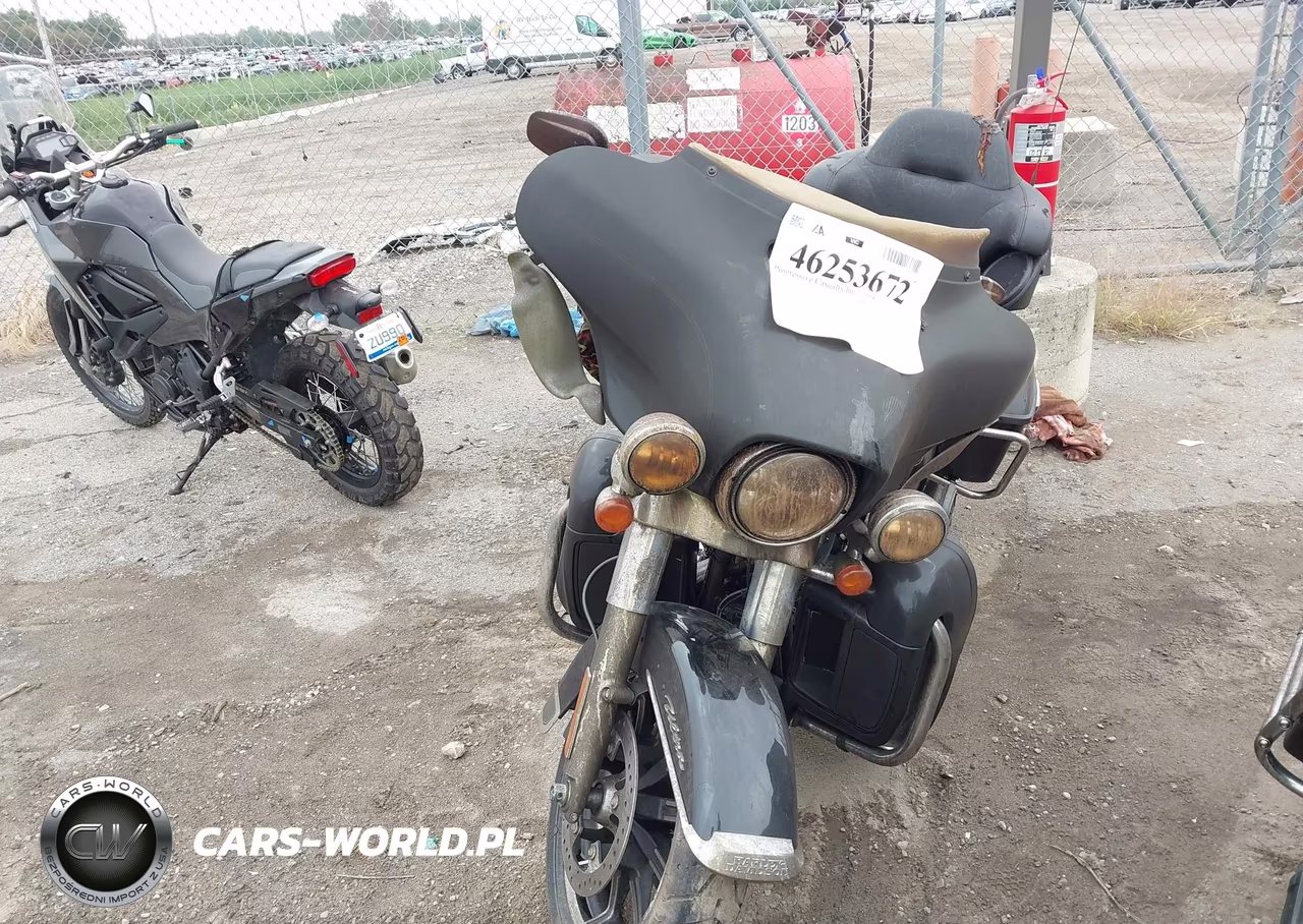 2019 Harley-Davidson Flhtcu VIN:1HD1FCC12KB619701 - 2