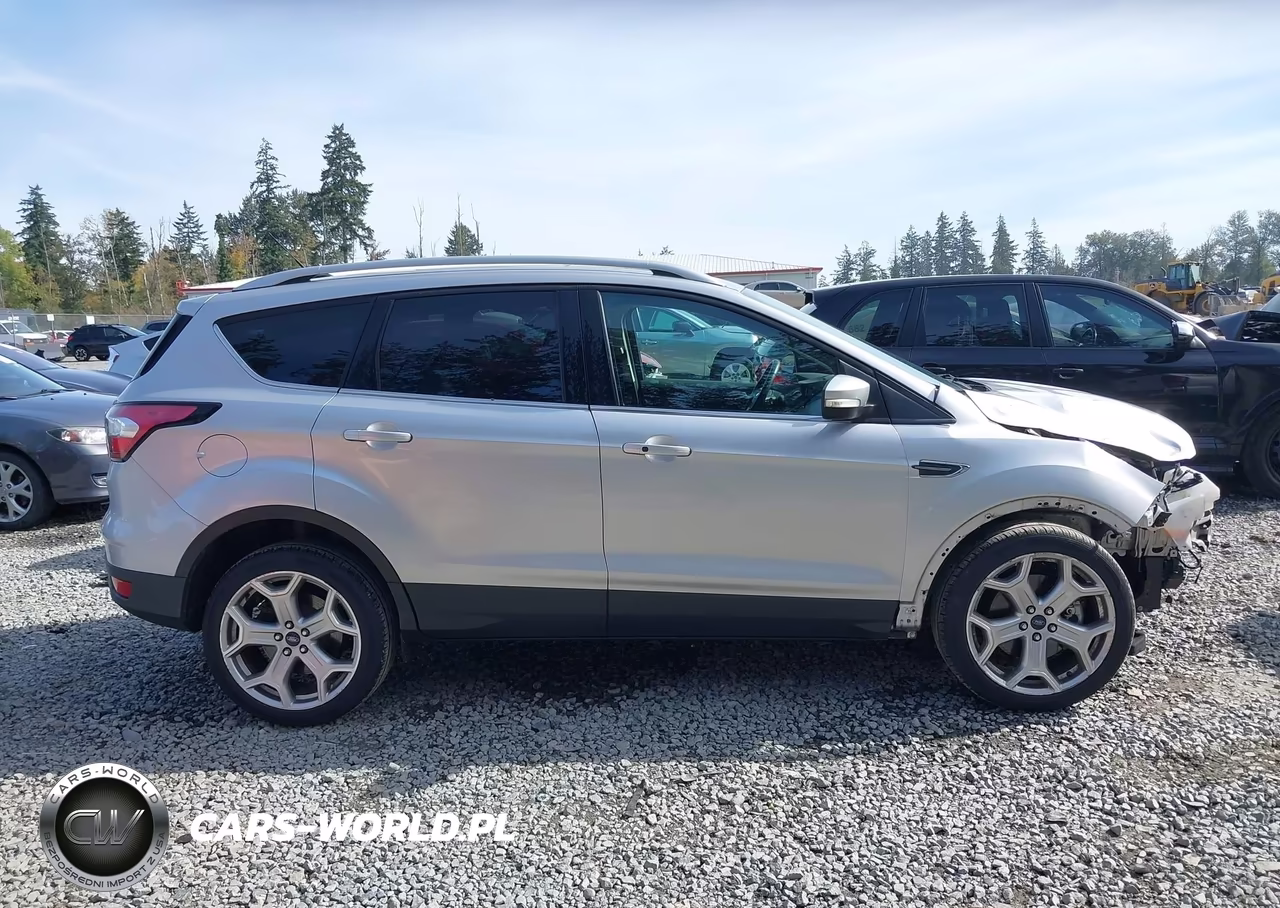 2017 Ford Escape Titanium VIN:1FMCU9J95HUD87423 - 14
