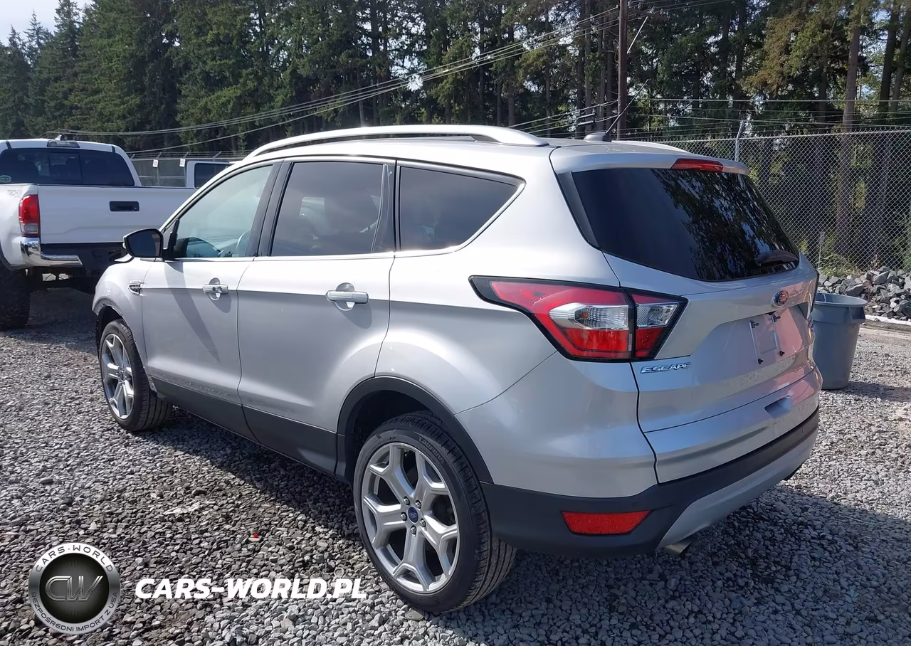 2017 Ford Escape Titanium VIN:1FMCU9J95HUD87423 - 3
