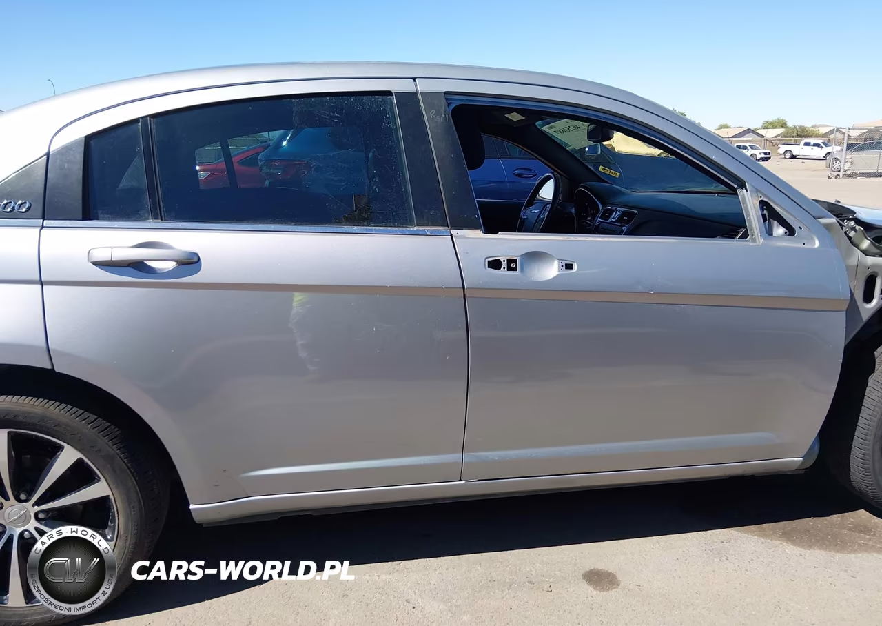 2014 Chrysler 200 Touring VIN:1C3CCBBB6EN131754 - 14