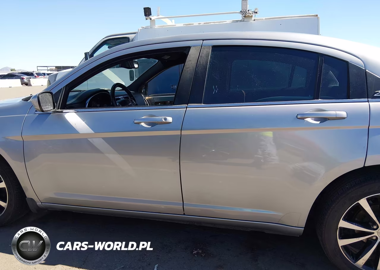 2014 Chrysler 200 Touring VIN:1C3CCBBB6EN131754 - 15