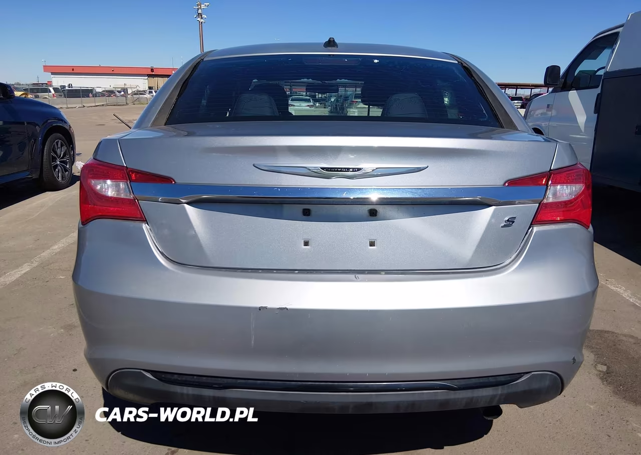 2014 Chrysler 200 Touring VIN:1C3CCBBB6EN131754 - 17