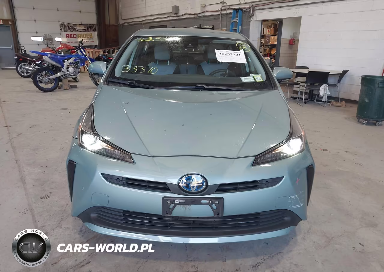 2021 Toyota Prius Le VIN:JTDKAMFU1M3145771 - 12