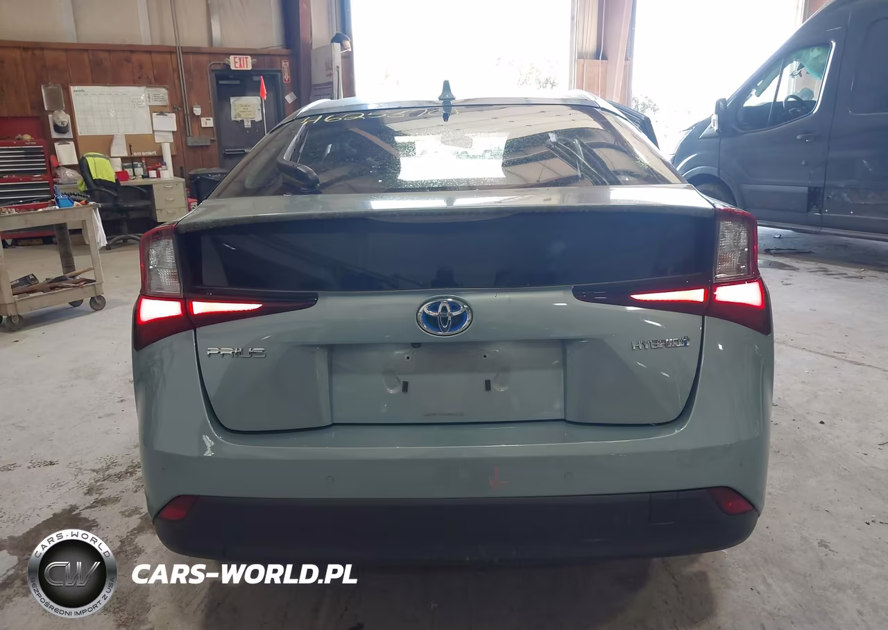 2021 Toyota Prius Le VIN:JTDKAMFU1M3145771 - 16