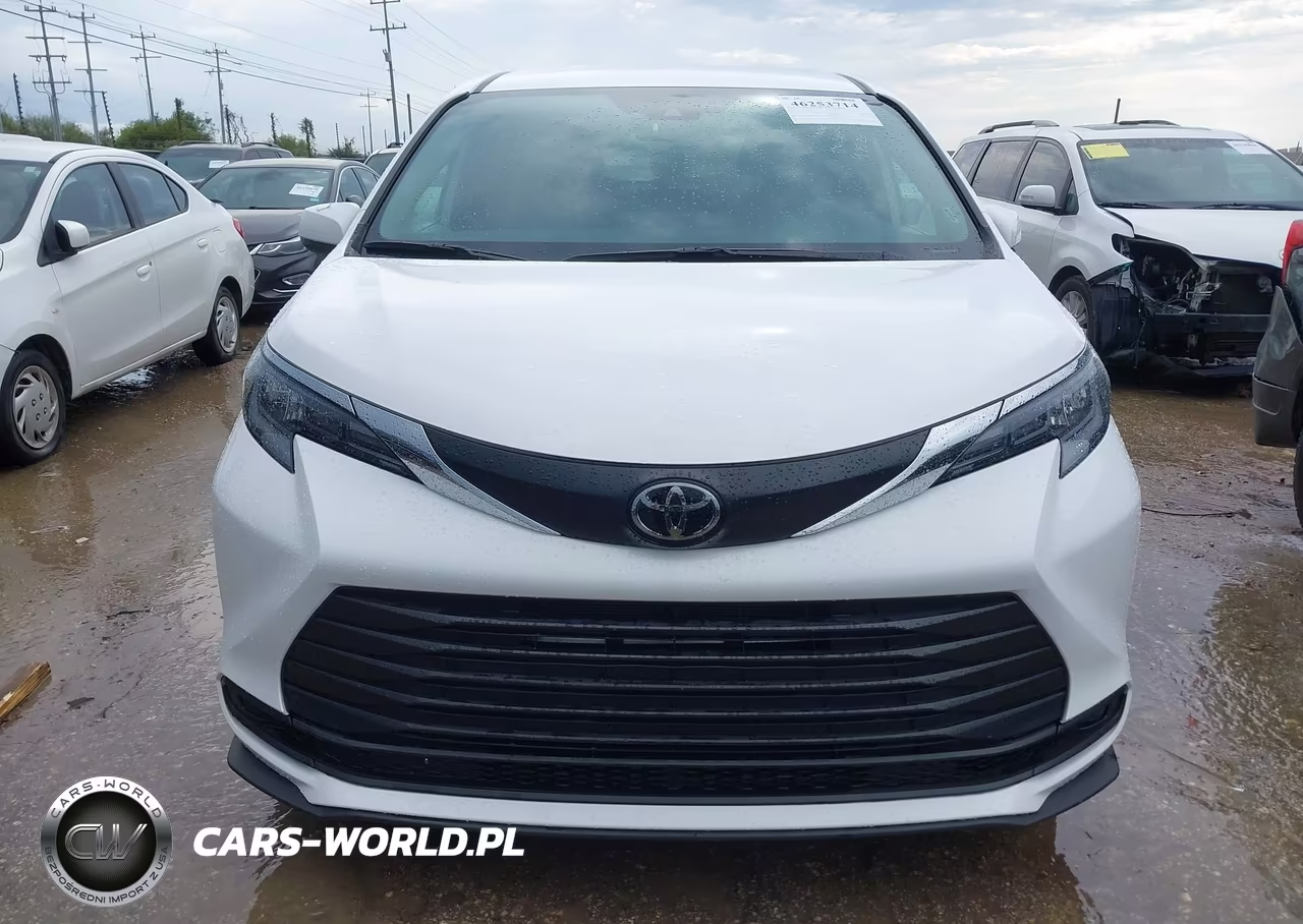 2026 Toyota Sienna Le VIN:5TDKRKEC5TS296390 - 12